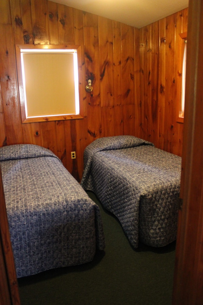 Ship’s Wheel Resort — Baudette — photo 5