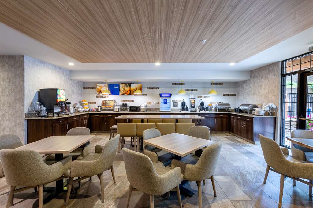 Comfort Suites Golden West on Evergreen Parkway - photo 30