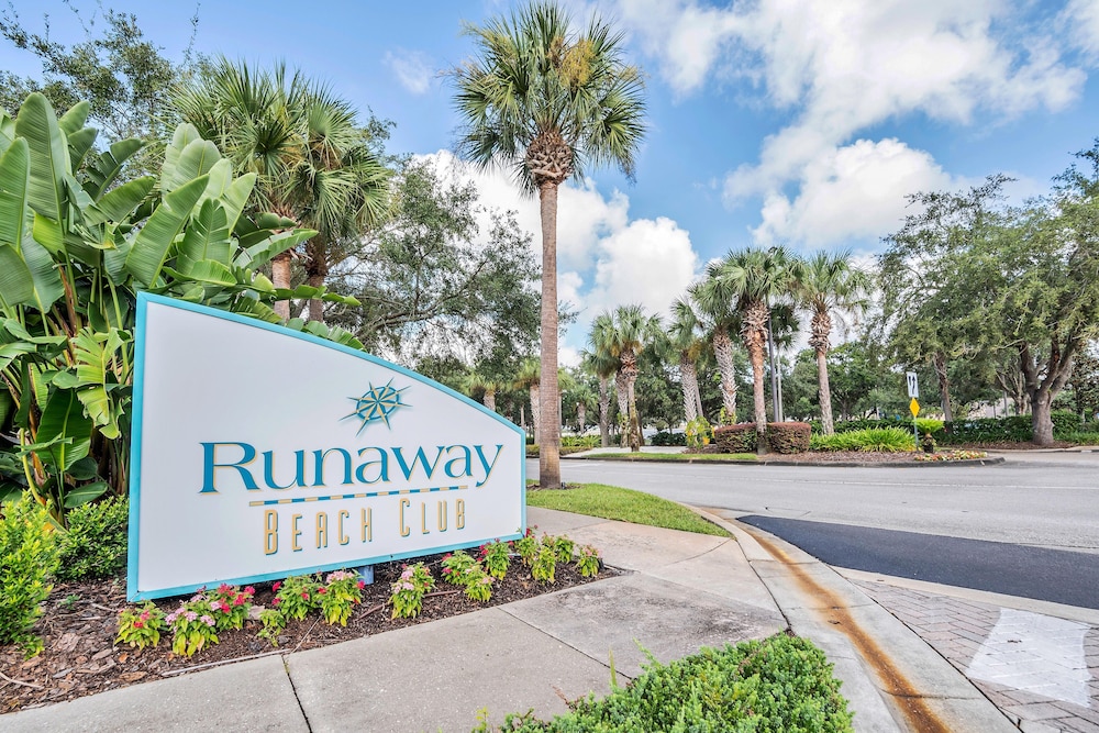 Runaway Beach Club Resort - photo 61