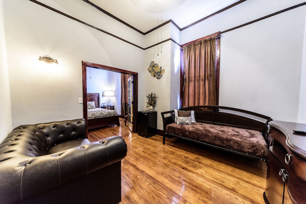 Hotel DeFuniak — hotel in Defuniak Springs