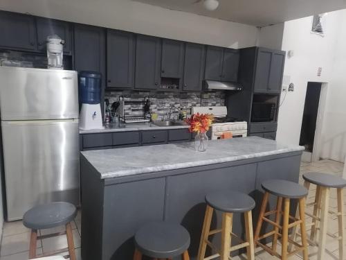 Casa amplia — 4-Star Luxury Hotel in Juarez, Mexico