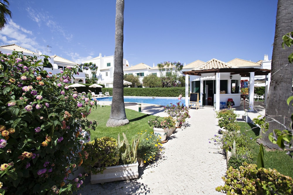 Cabanas Village — 4-Star Luxury Hotel in Tavira, Portugal