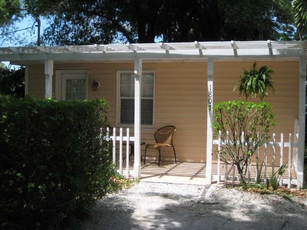 Pirate's Pointe Resort - photo 97