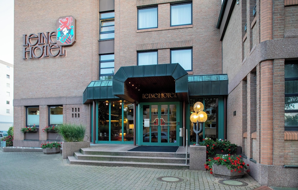 Leine Hotel — 4-Star Luxury Hotel in Pattensen, Germany