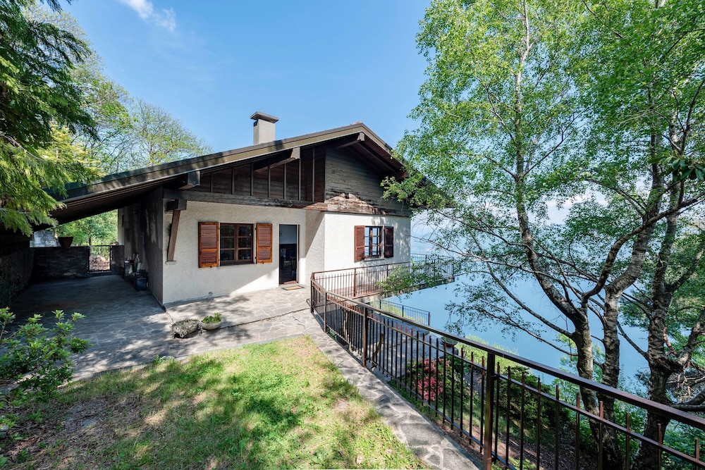 Lago Azzurro Infinity View — Premeno — photo 2