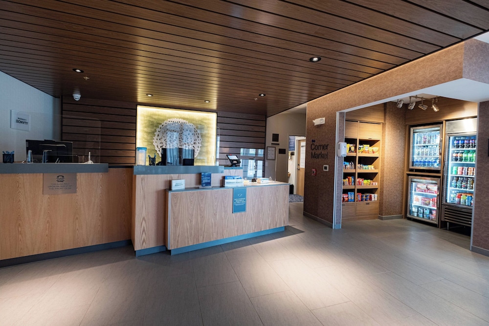 Fairfield Inn & Suites by Marriott Fond du Lac - photo 3