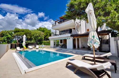 Casa del Capitano — 5-Star Luxury Hotel in Rogoznica, Croatia