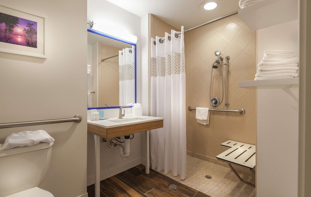 Hampton Inn Doylestown - photo 31