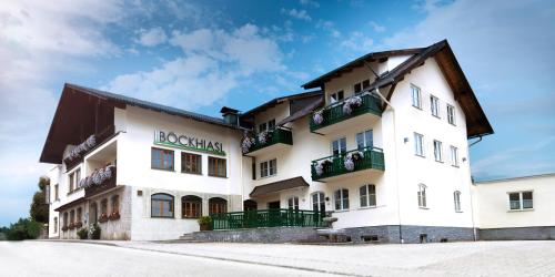 Hotel Gasthof Beim Böckhiasl pet-friendly hotel Neukirchen An Der Voeckla