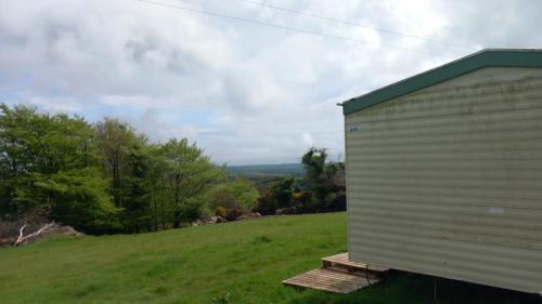 Mahon falls stays - carbon neutral hotel in Unknown City