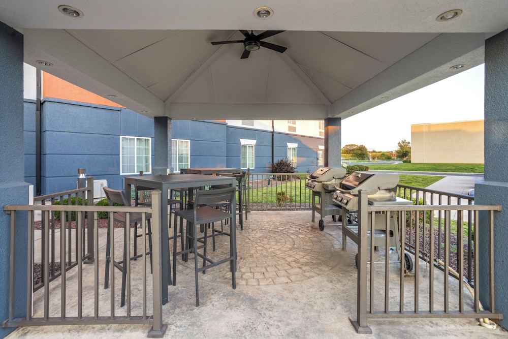 Candlewood Suites Chambersburg by IHG - photo 22