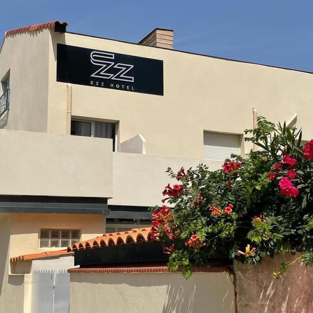 Ezz’Hotel in Canet-En-Roussillon, France