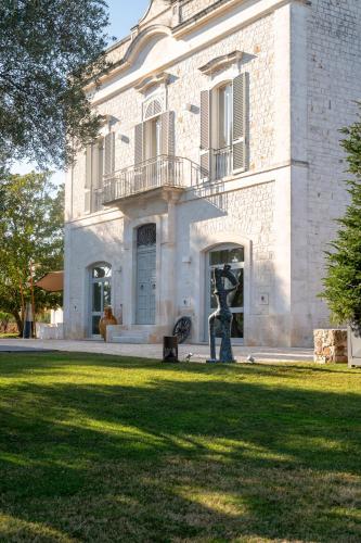 Masseria Torre Catena - carbon neutral hotel in Polignano A Mare
