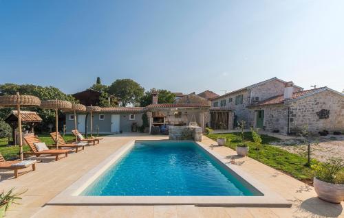 Don Liri in Porec, Croatia