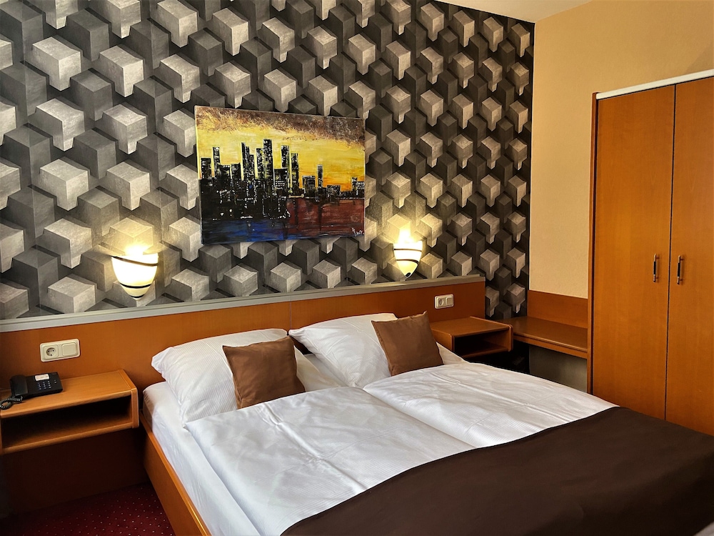 Hotel Stadt Hamburg am Fluss Saarbrücken - carbon neutral hotel in Saarbruecken