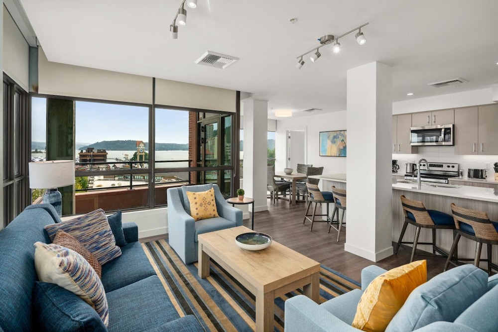 One Lakeside - photo 18