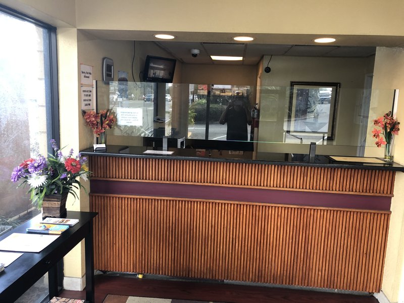University Inn and Suites - photo 14