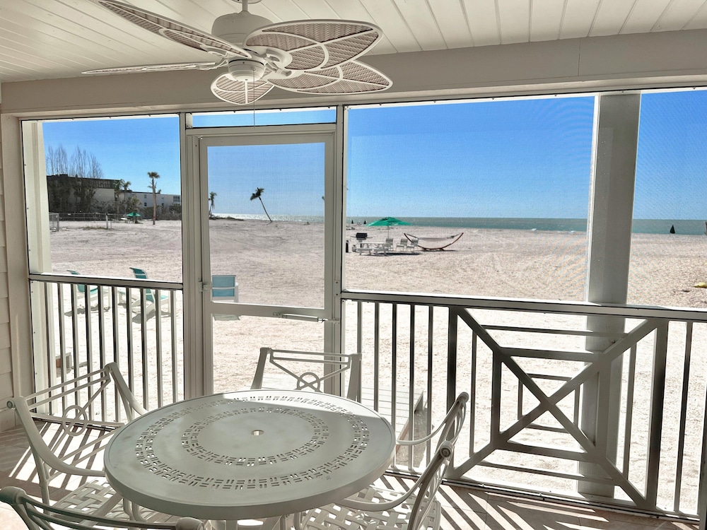 Island Inn - photo 29