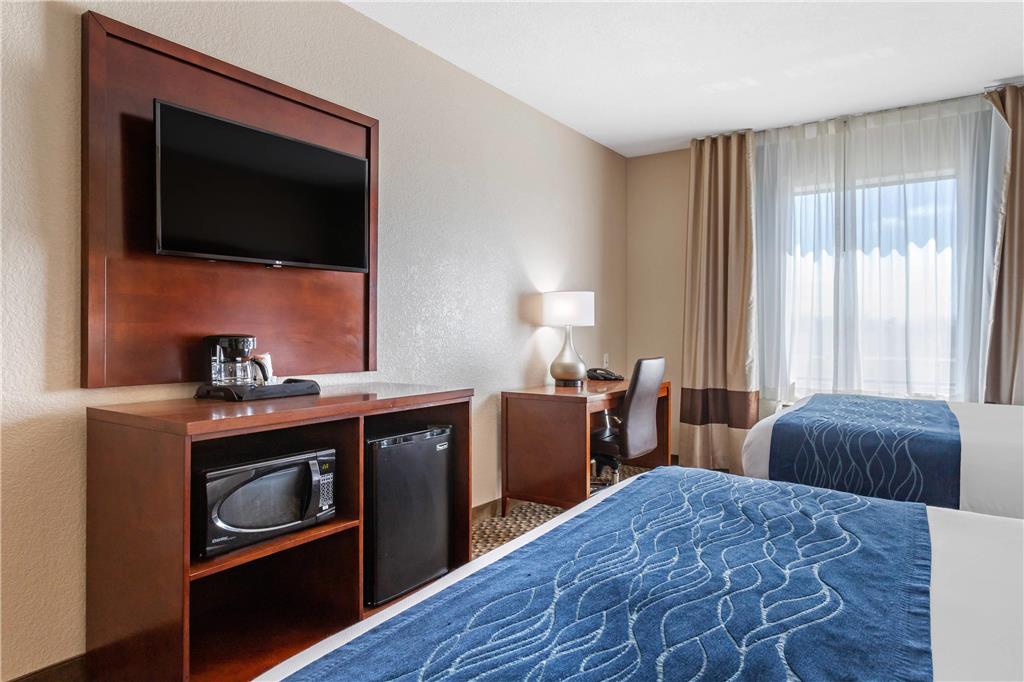 Comfort Inn & Suites Navasota - photo 11