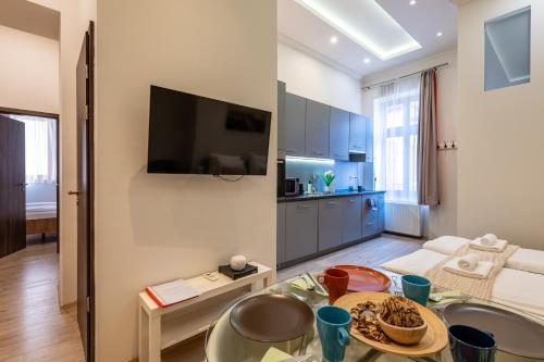 City Center Paulay Ede Street 1BR Apartment — 4-Star Luxury Hotel in Budapest, Hungary