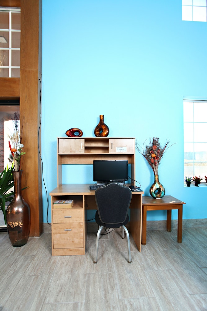 Coratel Inn & Suites By Jasper Newton - photo 25