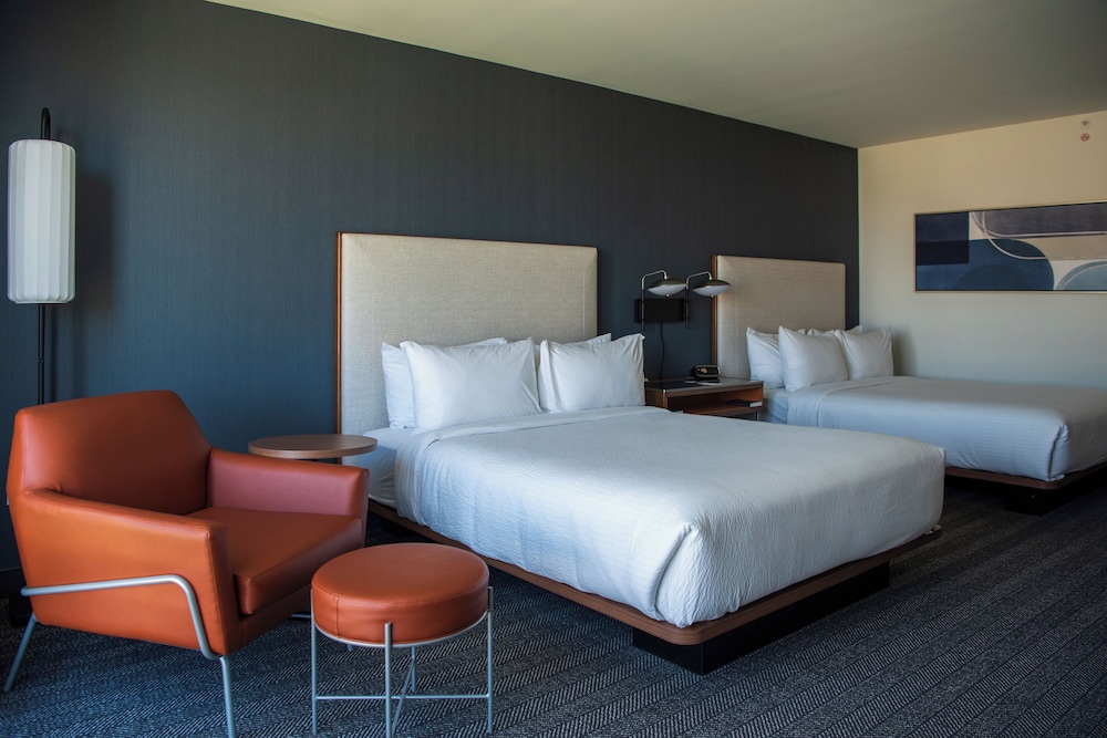 Courtyard by Marriott Lake City - photo 20