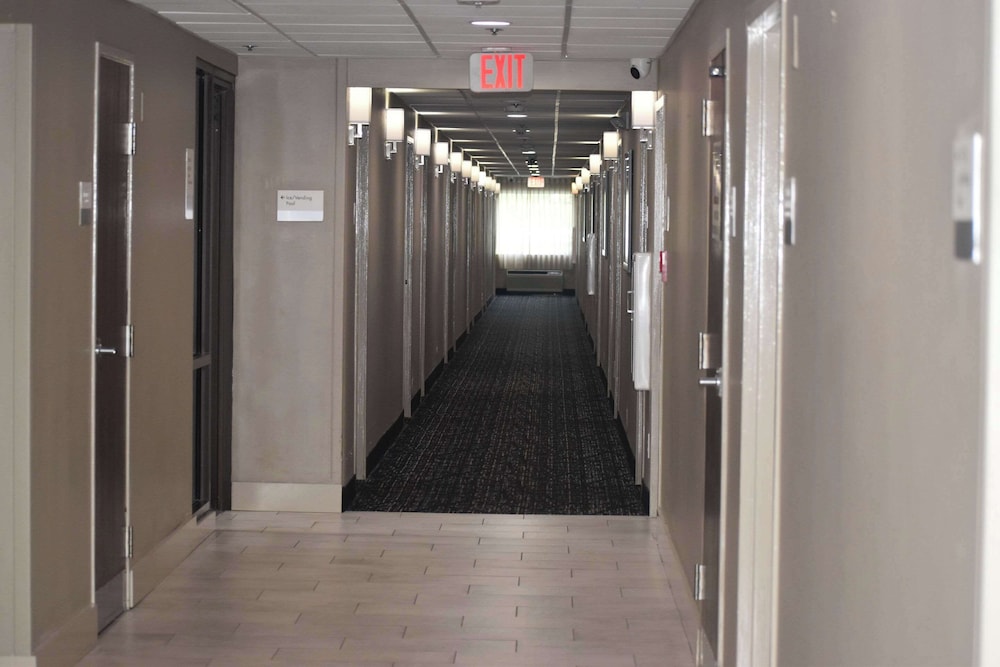 Sleep Inn & Suites Knoxville West - photo 101