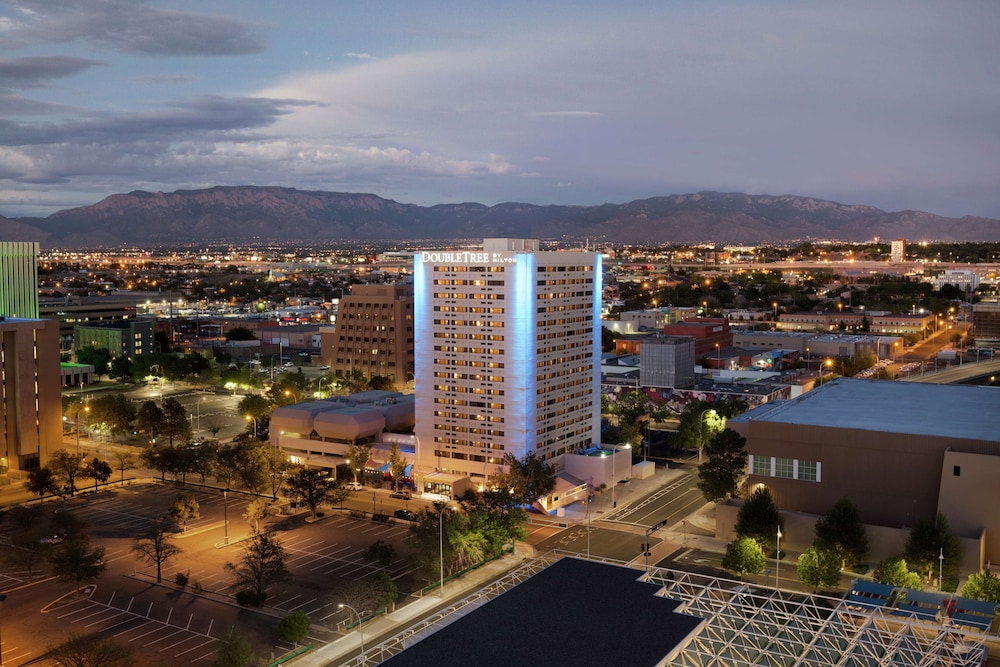 DoubleTree by Hilton Hotel Albuquerque — hotel in Albuquerque
