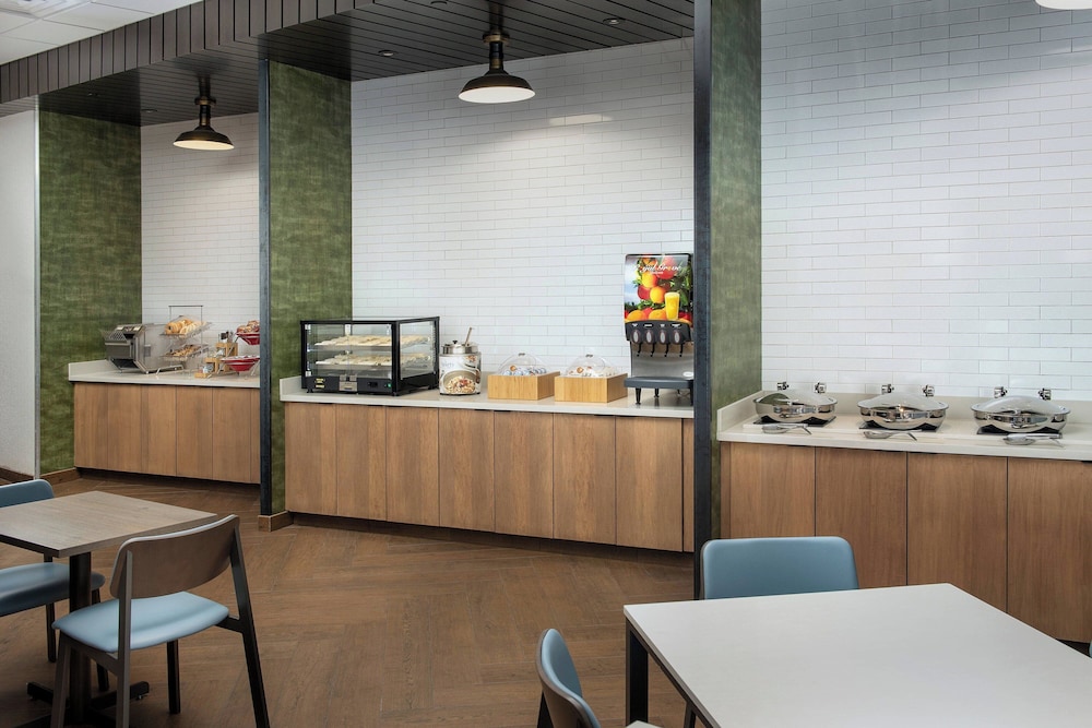 Fairfield Inn & Suites by Marriott Nashville near Vanderbilt - photo 17