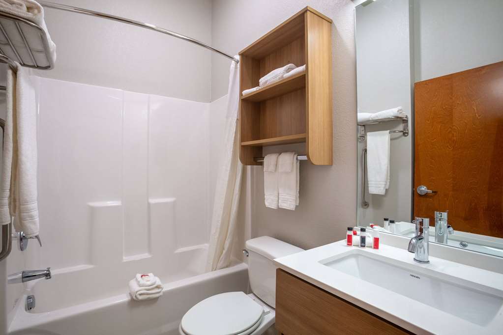 Microtel Inn & Suites by Wyndham Liberty NE Kansas City Area - photo 16
