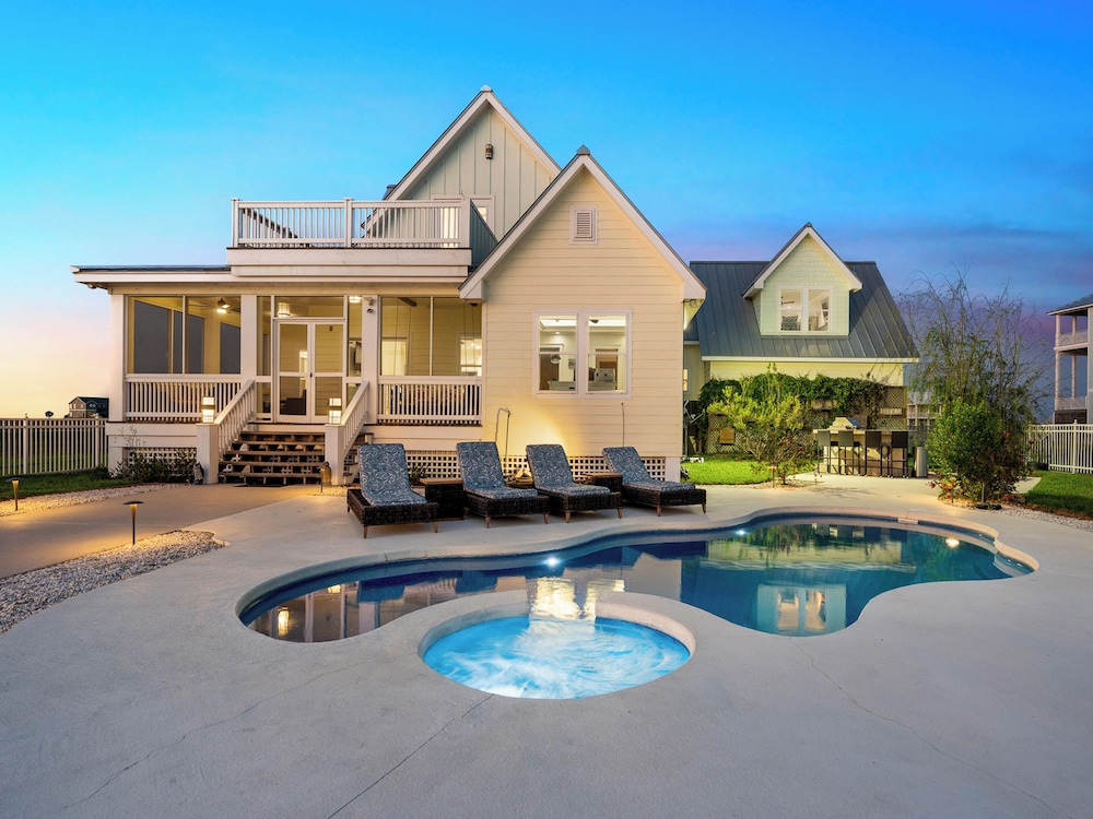Coco Cabana - carbon neutral hotel in Rockport