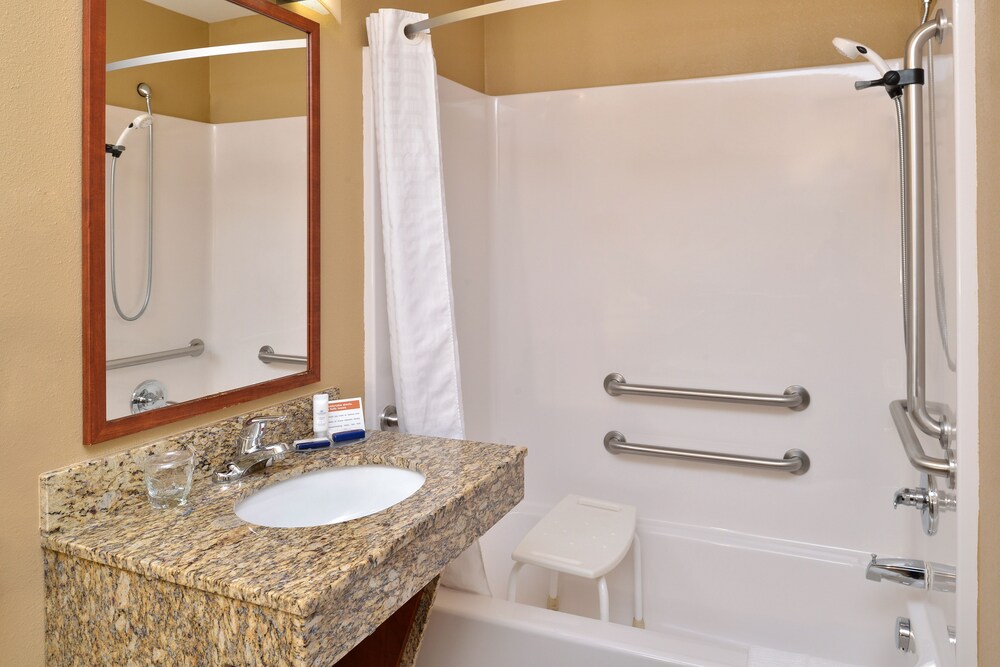 Candlewood Suites Williston by IHG - photo 12