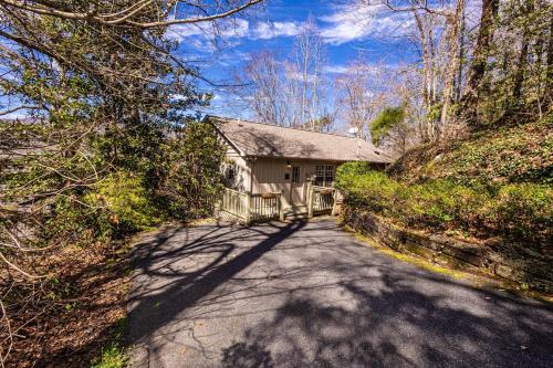 Big Oaks Pointe — Bryson City — photo 4