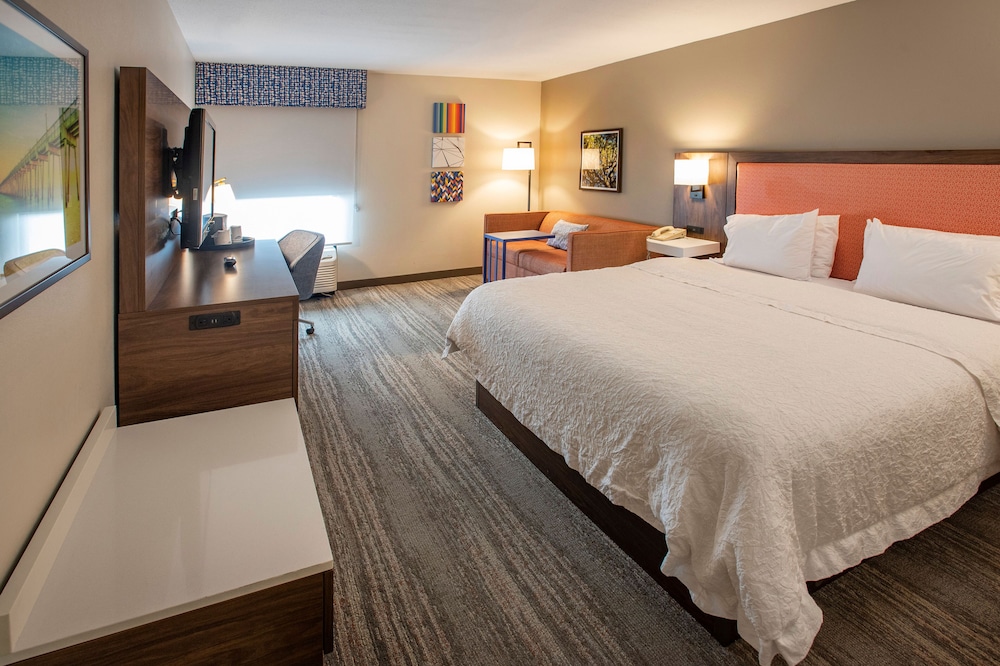 Hampton Inn Pensacola Airport - photo 12