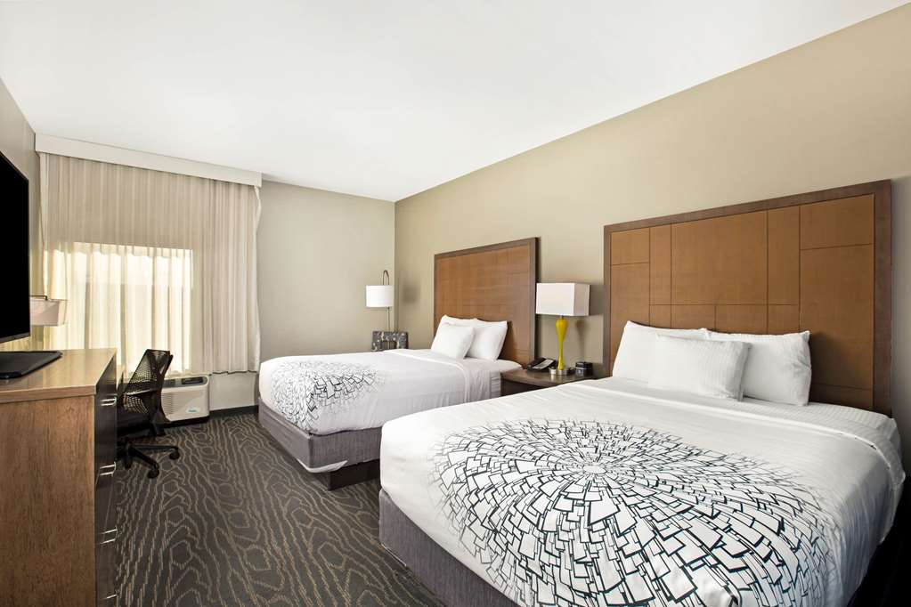 La Quinta Inn & Suites by Wyndham Page at Lake Powell - photo 36