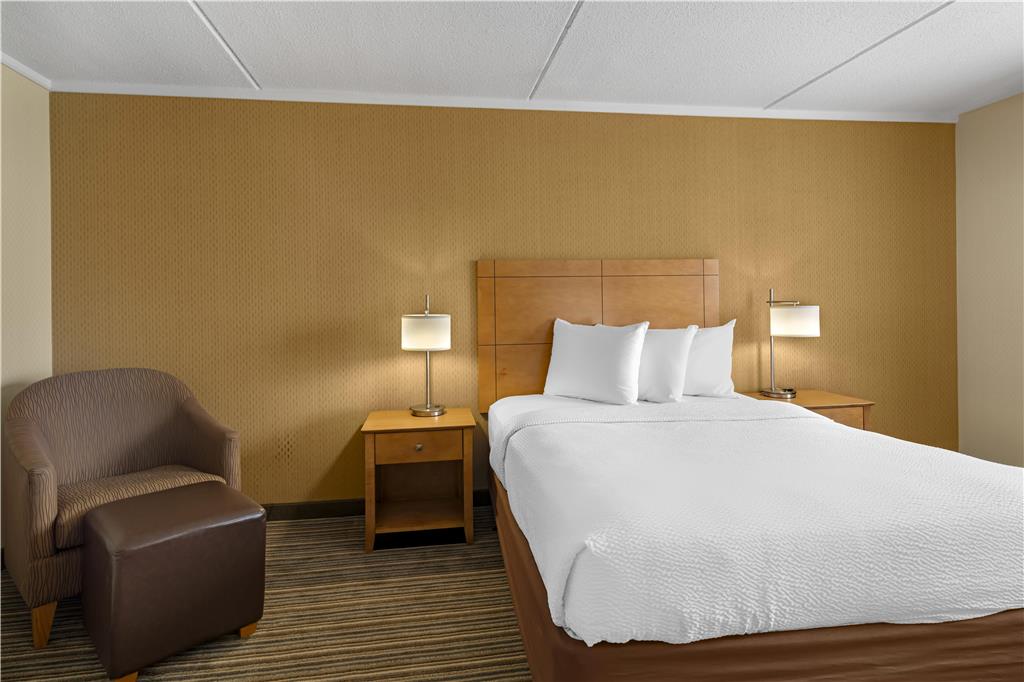 Best Western Royal Plaza Hotel & Trade Center - photo 56