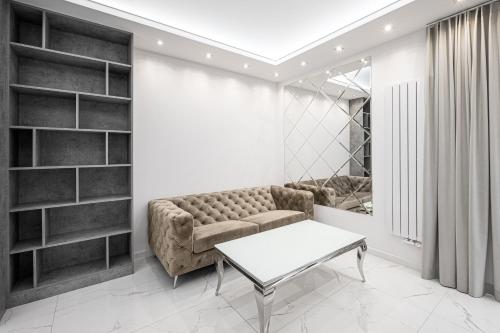 Bielany Luxury Apartment by BookingHost — 4-Star Luxury Hotel in Warsaw, Poland