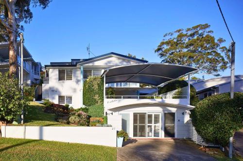 Arabella — 4-Star Luxury Hotel in Nelson Bay, Australia