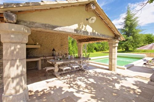 Authentique Propriete — hotel in Bonnieux