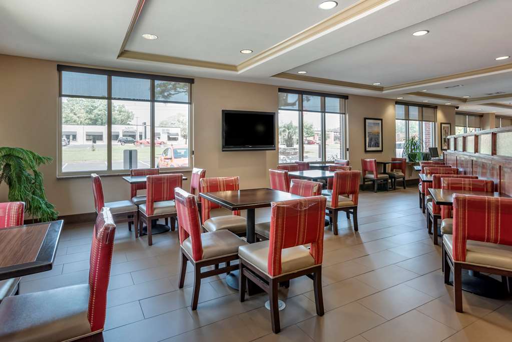 Comfort Suites Biloxi Ocean Springs - photo 27