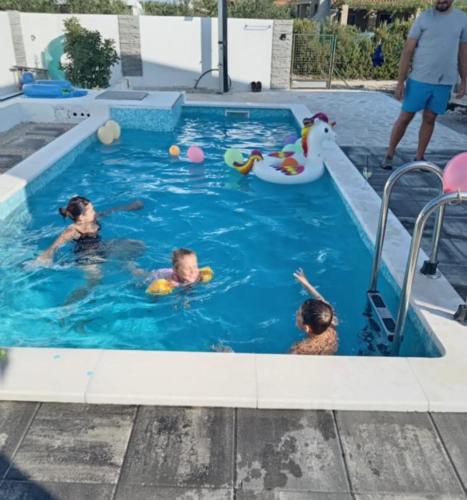 Elite Vila Bogdanovici with pool & grill — 4-Star Luxury Hotel in Sibenik, Croatia