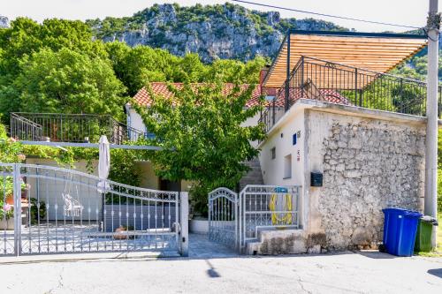 Family friendly house with a parking space Bribir Novi Vinodolski 23378 — 4-Star Luxury Hotel in Bribir, Croatia