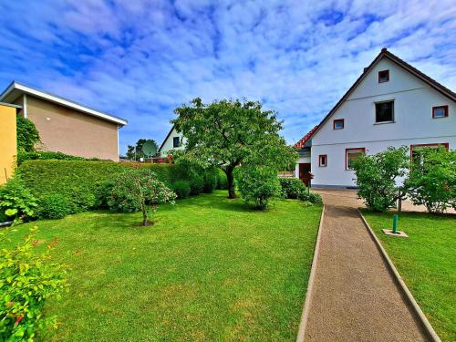 Ferienhaus Ostend — hotel in Ahlbeck