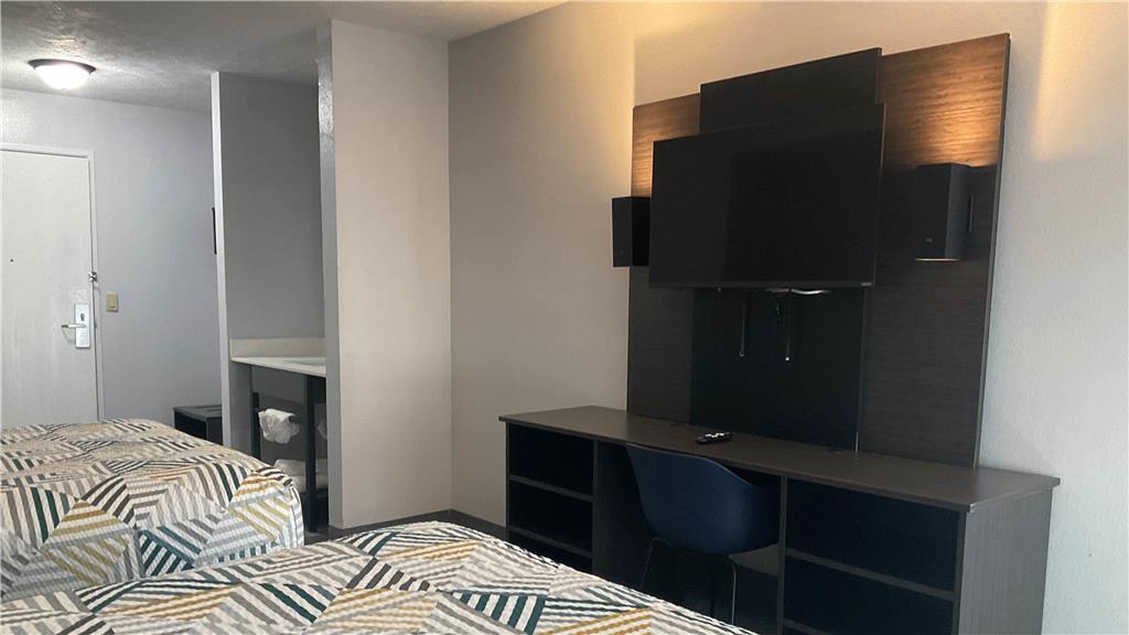 Motel 6 Omaha IAT West - photo 17