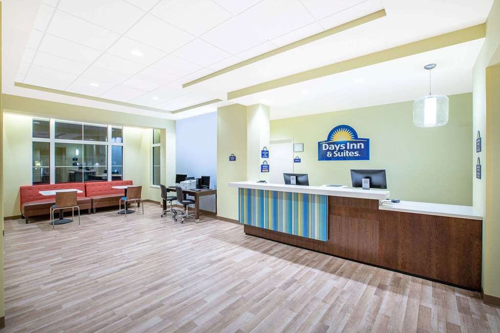 Days Inn & Suites by Wyndham Kearney - photo 3