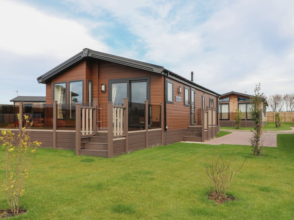 Sea Holly Lodge — 4-Star Luxury Hotel in Saltburn-By-The-Sea, United Kingdom