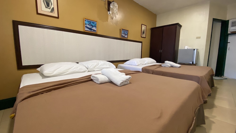 Blue Pavilion Beach Resort — Infanta