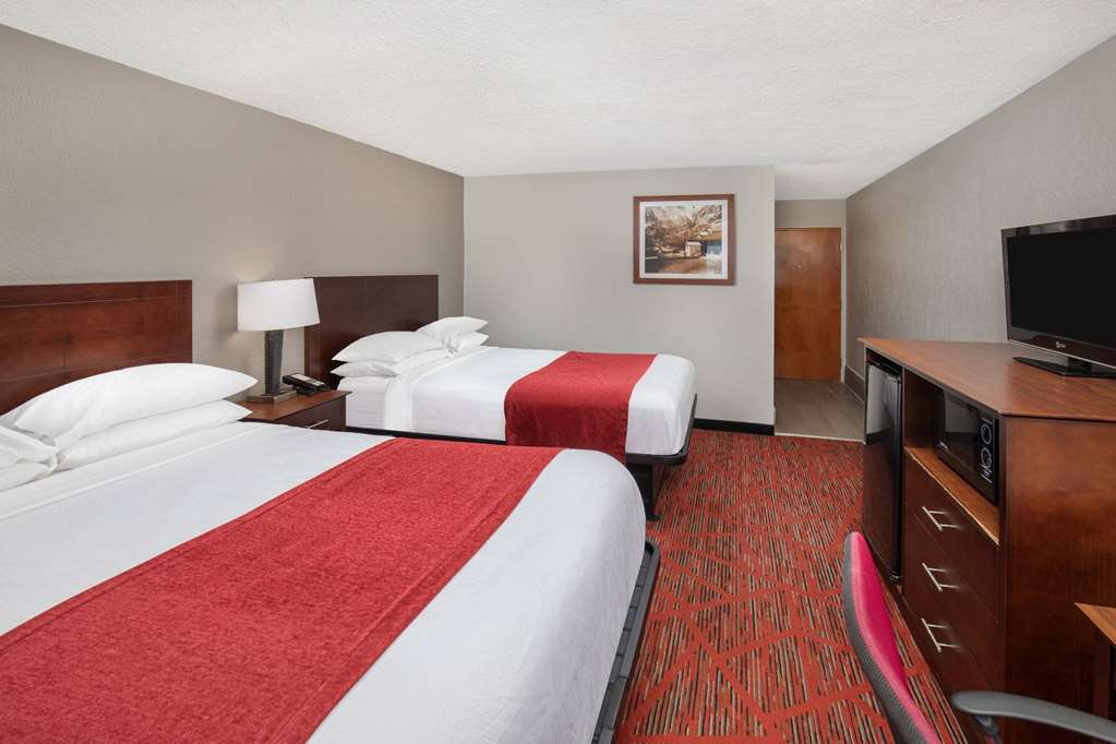Ramada by Wyndham Bowling Green - photo 18