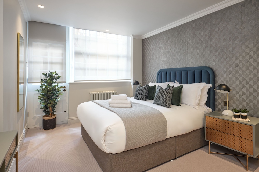 Mayfair Peterson House — 4-Star Luxury Hotel in London, United Kingdom