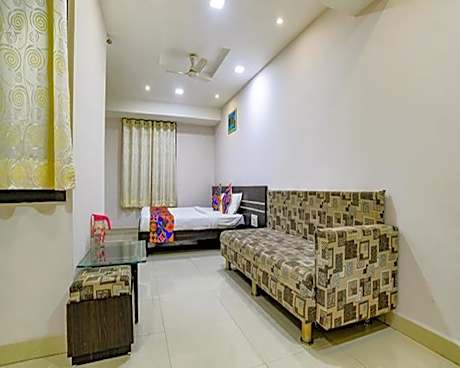 Fabexpress Grand Raj - carbon neutral hotel in Indore